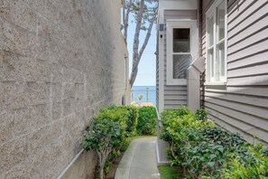 Cottage (2 Bedrooms) | Interior