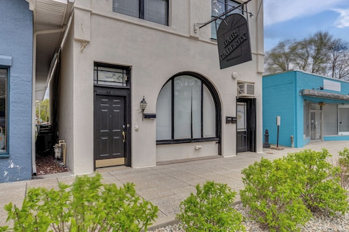 9 Mi to Fort Harrison State Park: Apt in Indy