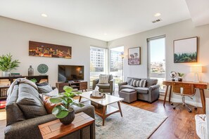 Apartment (2 Bedrooms) | Front of property