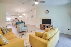 House (3 Bedrooms) | Interior