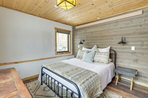 Casa (2 Bedrooms) | Interior