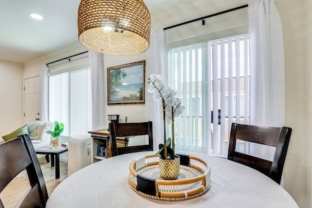 Apartment (1 Bedroom) | Interior