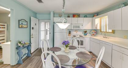 Family-friendly Fort Walton Beach Condo w/ Views