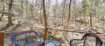 2 Mi to Beech Mtn Slopes! Cozy Couples Retreat