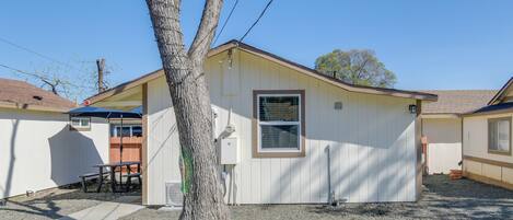 公寓 (0 Bedroom) | 住宿正面