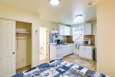 近羽毛河：奧羅維爾戶外逃逸！