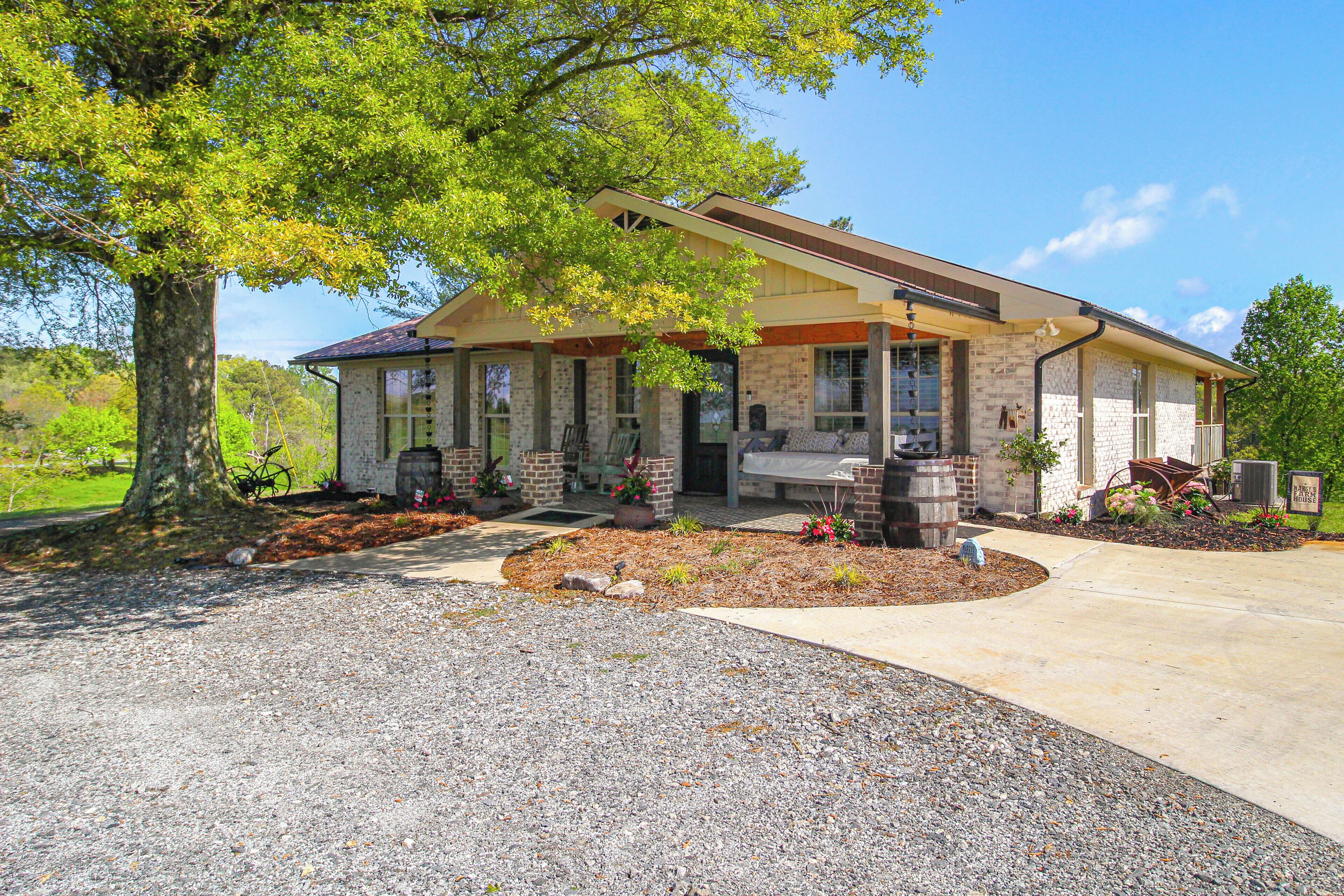 House (3 Bedrooms) | Front of property