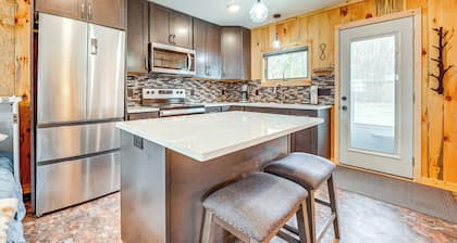 Boat, Fish & Hike: Cozy Getaway in Twin Lake!