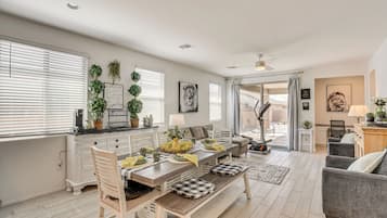 House (4 Bedrooms) | Interior