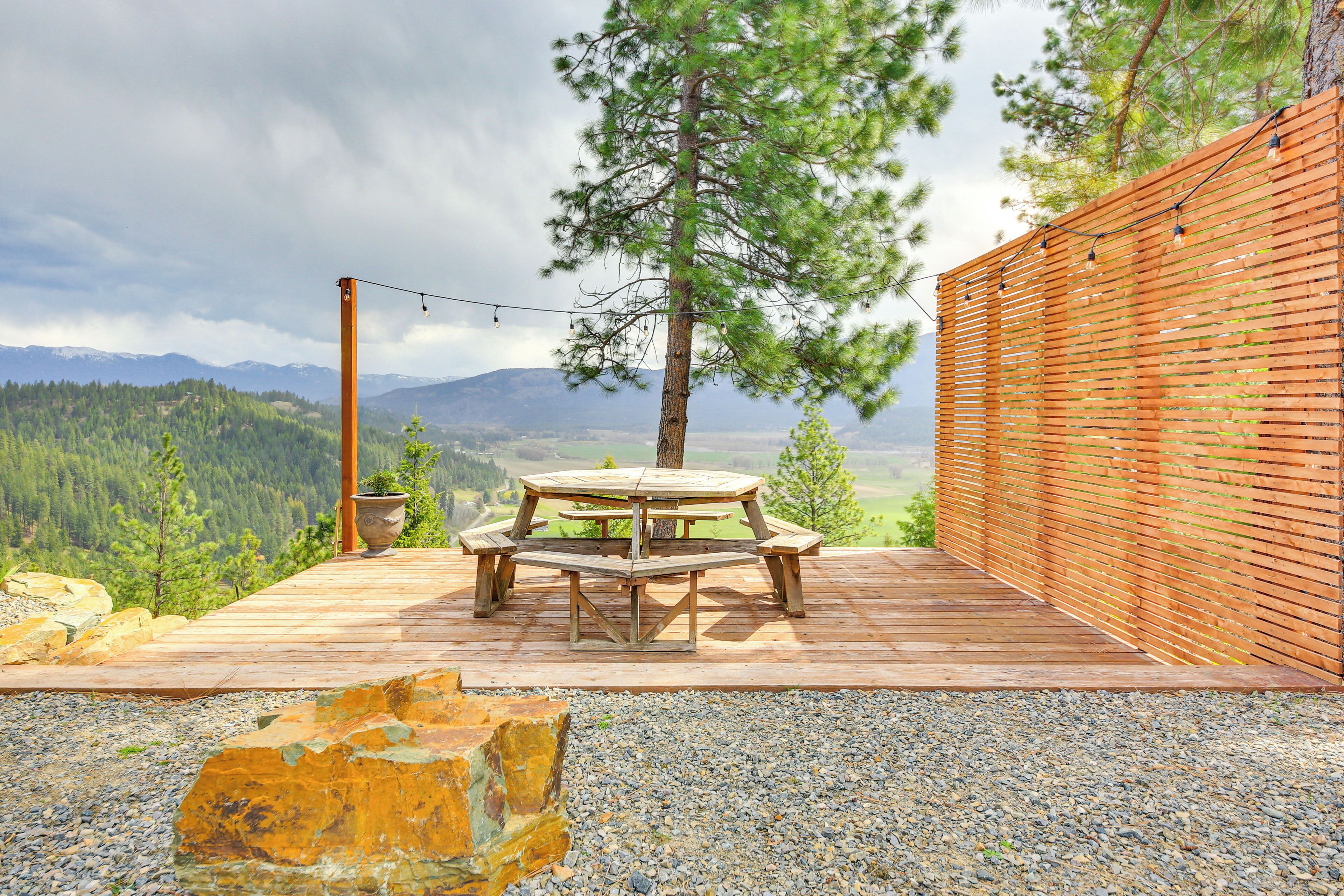 House (2 Bedrooms) | Front of property