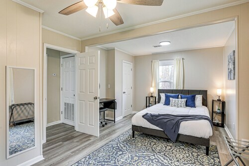 < 5 Mi to Dtwn Walterboro: Grill, Game & More!