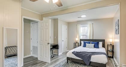 < 5 Mi to Dtwn Walterboro: Grill, Game & More!