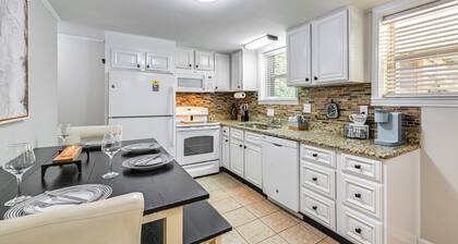 3 Mi to Dtwn: Hickory Home Base w/ Patio!
