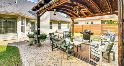 Outdoor Entertainment Area: Sharpsburg Home!