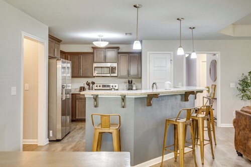 Family Home w/ Covered Patio in Ardmore