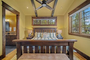 6 bedrooms, Internet, bed sheets - Lakefront Lodge with Hot Tub, BBQ & Game Room (Sunriver)