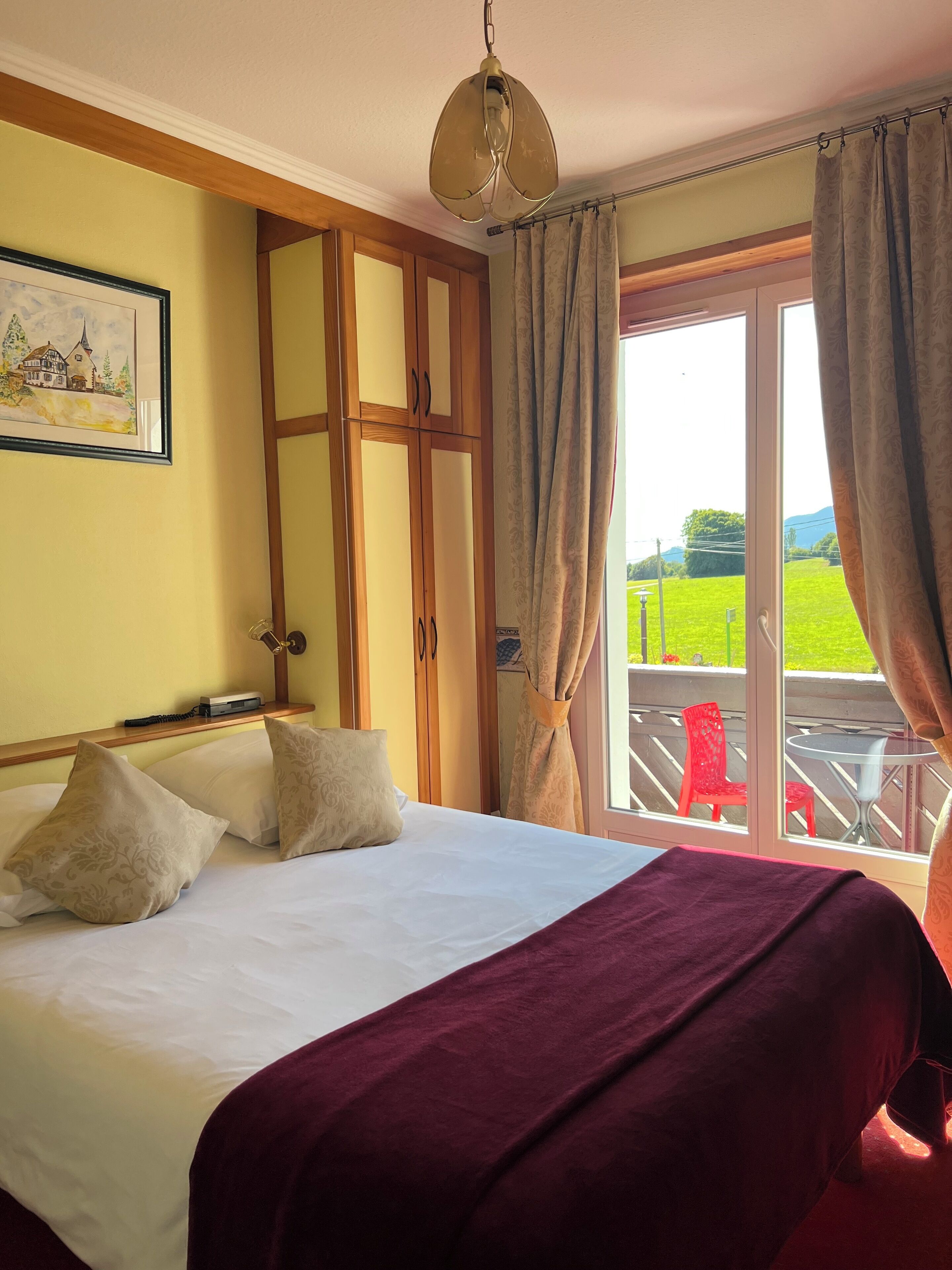 Deluxe Double Room, Balcony, Mountain View | In-room safe, desk, laptop workspace