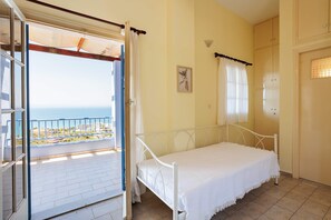 Internet - Modern Seaview Nest With Pool Panoramic Views (Kalamata)