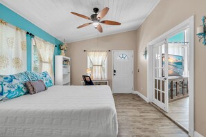 3 habitaciones, escritorio, tabla de planchar con plancha y wifi gratis 