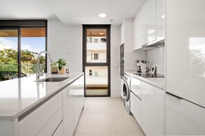 Fridge, microwave, oven, stovetop