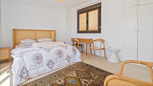 Room - RDR487 - Modern Duplex Penthouse in gated complex (Estepona)
