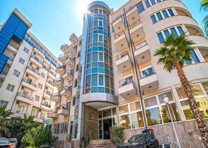 Front of property - Bonita Classic Hotel & Spa (Golem)