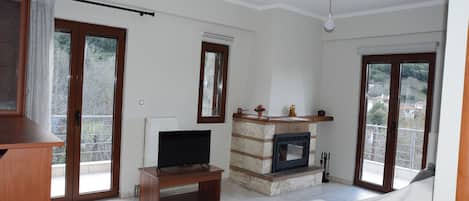 Premier Apartment, Mountain View | Living area