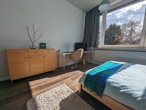 1 chambre, fer et planche à repasser, Wi-Fi, draps fournis