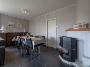 Villa | Dining - Spacious Seaside Villa in Oostduinkerke (Koksijde)