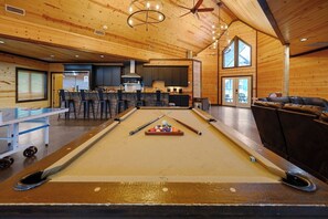 Billiards - Big Timber Lodge (Broken Bow)