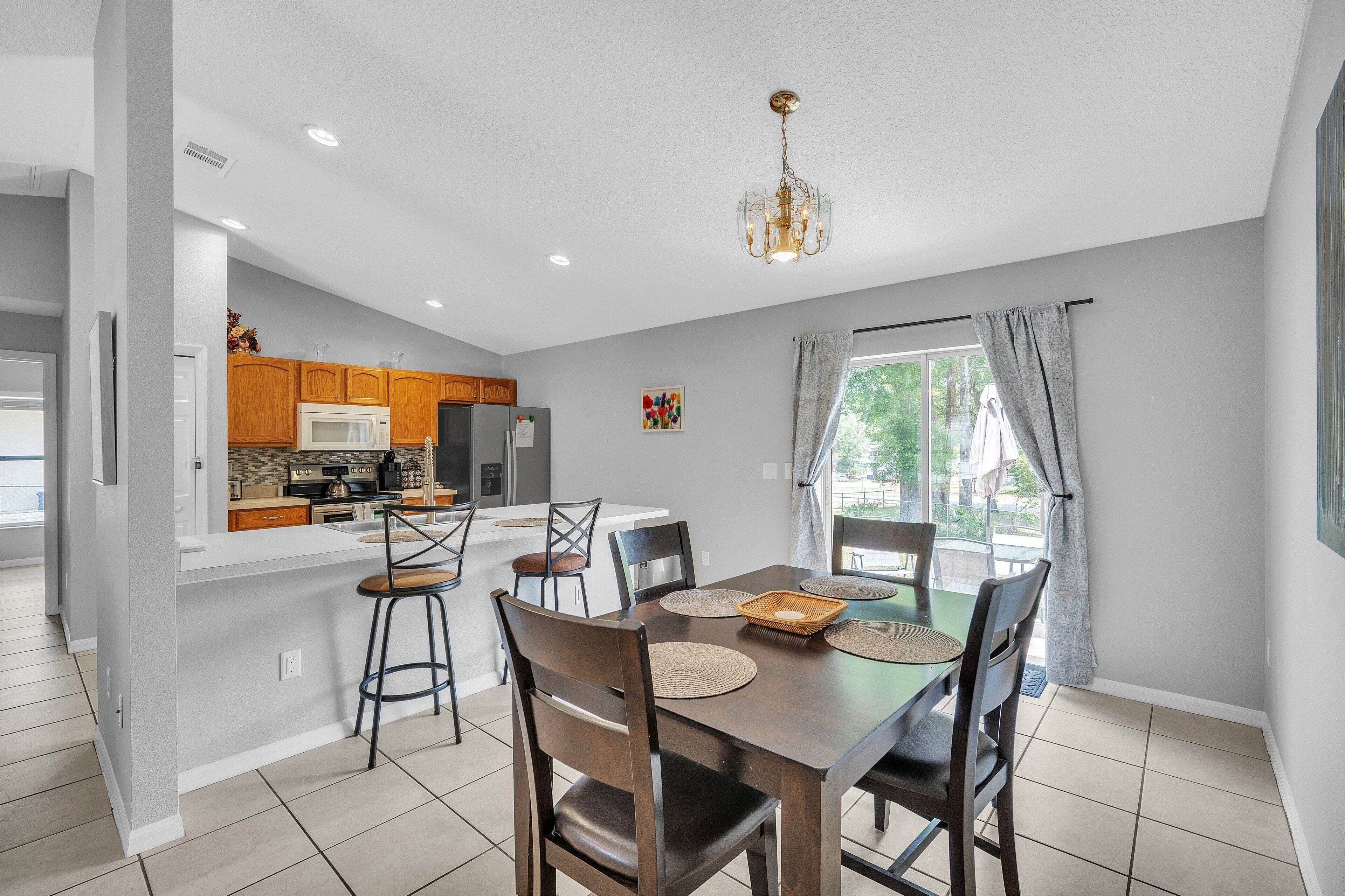 House, 3 Bedrooms | Dining