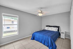 House, 3 Bedrooms | 3 bedrooms, laptop workspace, free WiFi - Relax & Recharge In Sunny Inverness 3 Bedroom Home (Inverness)