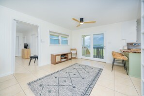 House, 3 Bedrooms | Interior