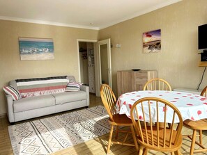 Living room - Cosy Studio With Lateral sea View in Koksijde (Koksijde)