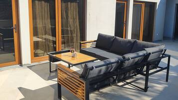 Apartment | Terrace/patio