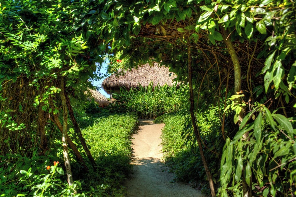 Haramara Retreat by null