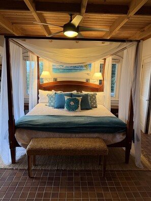 4 bedrooms, desk, free WiFi, bed sheets - Blue Pearl Villa in St. John USVI, private, gated, 6 bed, 2 bath, private pool. (Coral Bay)