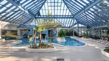Apartment | Pool | Indoor pool, outdoor pool