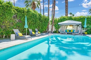 Beheizter Pool
