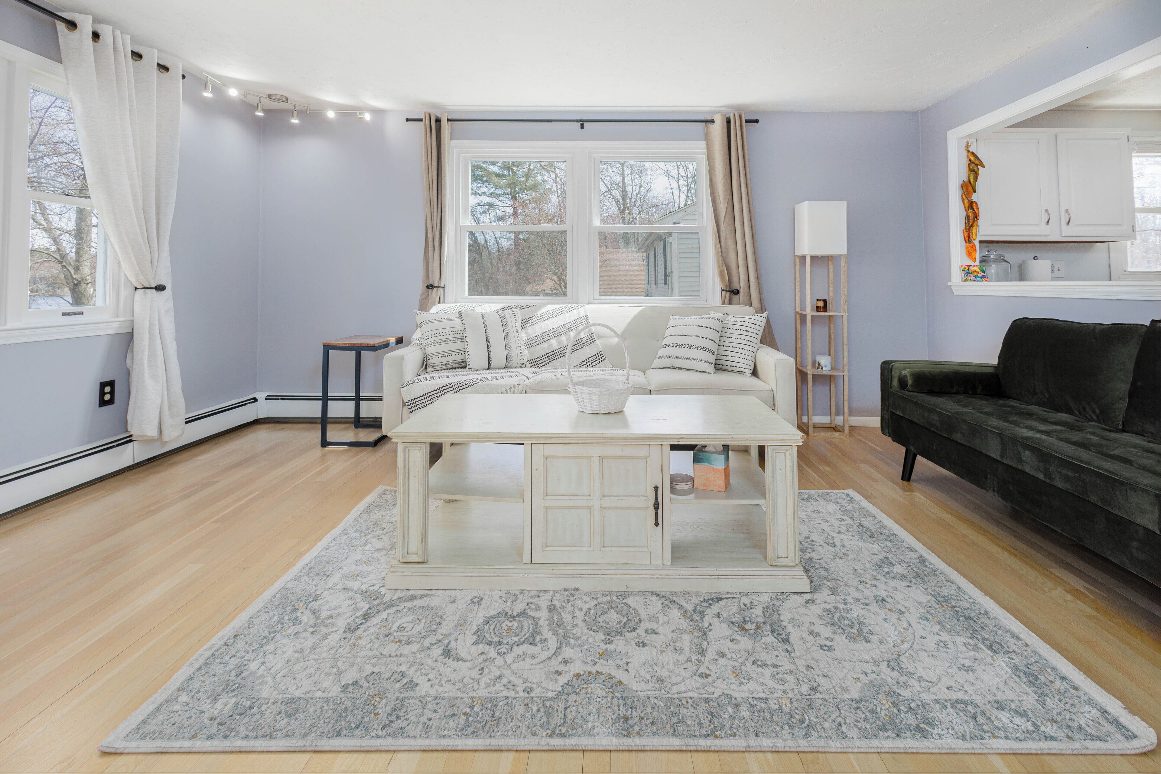 Hidden Gem Lake House 3 Br, 2.5 Ba - Brockton, MA