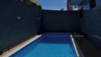 Udendørs pool