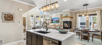 Decked Out | Sunset Views, Fire Pit & Fenced Yard