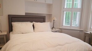 1 chambre, fer et planche à repasser, Wi-Fi gratuit, draps fournis