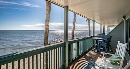 Oceanfront, First Floor, Golf Cart Included - 629 Newhaven