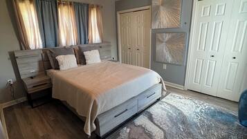 3 bedrooms, iron/ironing board, free WiFi, bed sheets