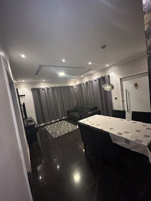 Interior - Spacious farm in Ribeirão Preto with swimming pool, green area and barbecue (Chácaras Hipica Ribeirão Preto)