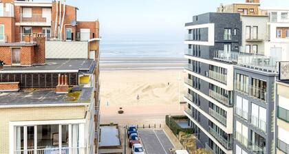 Stunning Penthouse With Beautiful sea View