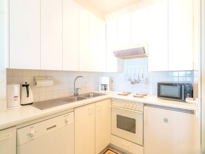 Apartment | Private kitchen | High chair