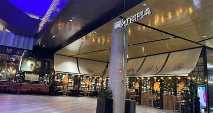 Modern 1 br apartment in prime location I Parking I Mall of Tripla I Pasila