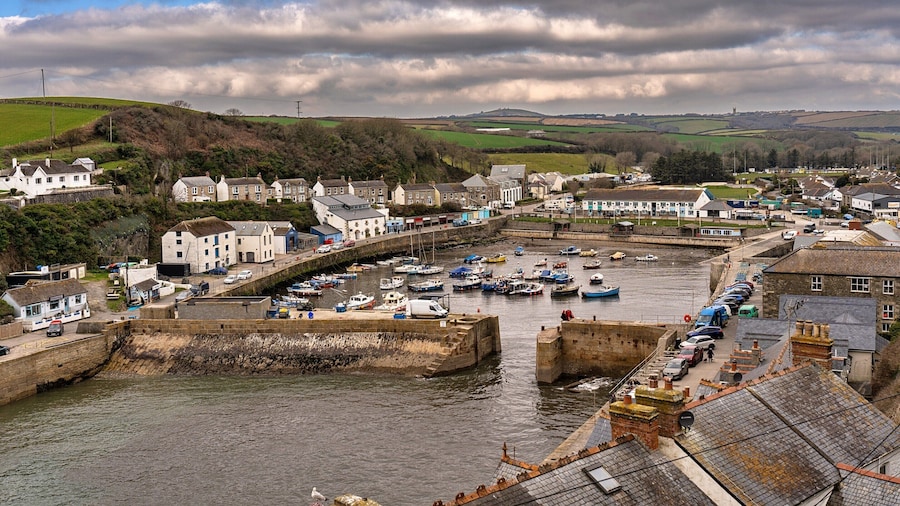 Cottage in Porthleven Near Beach & Harbour